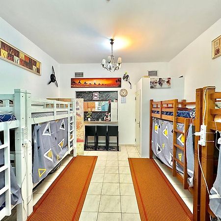 Dubai Backpackers Hostel Exterior photo