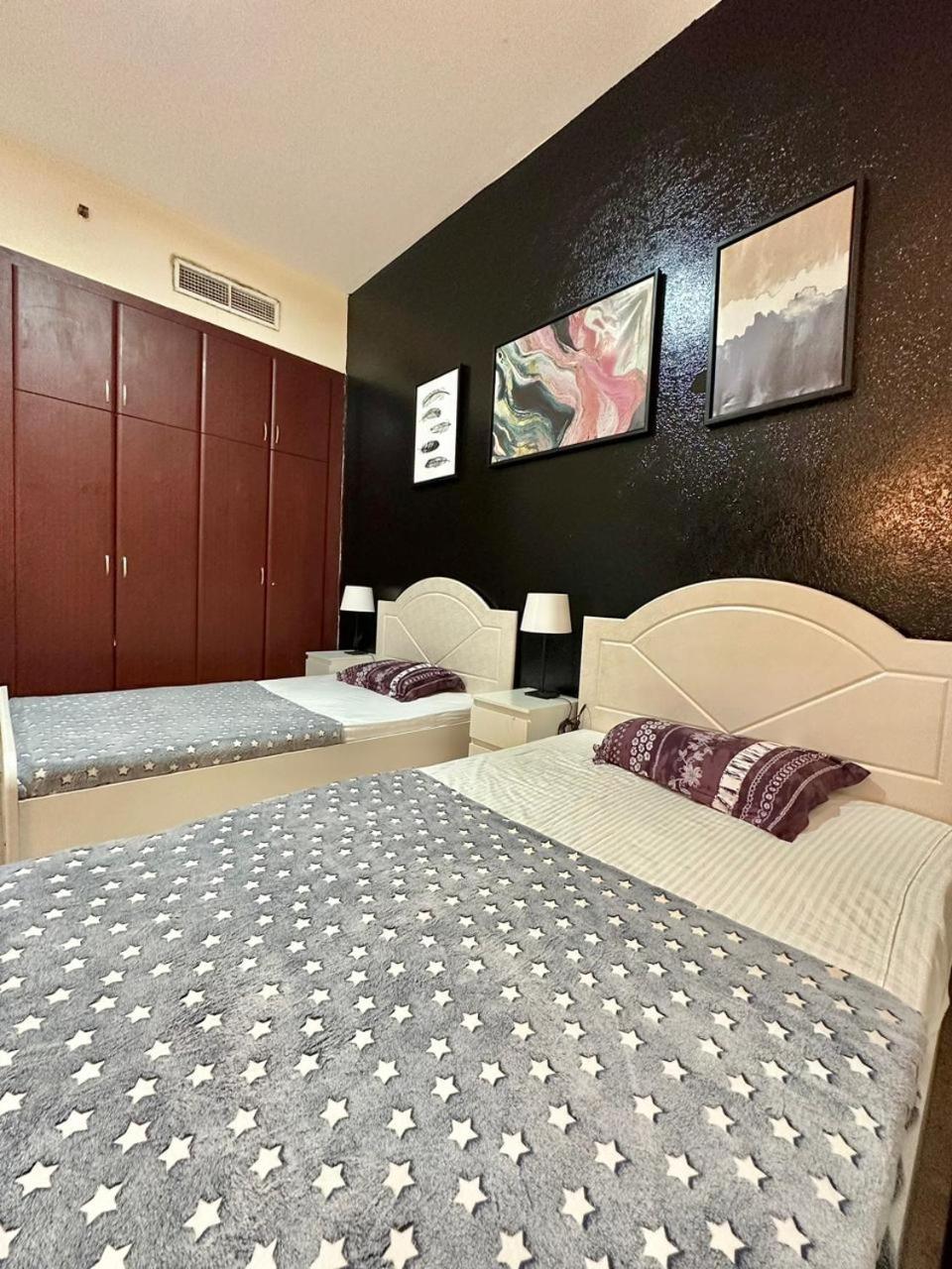 Dubai Backpackers Hostel Exterior photo