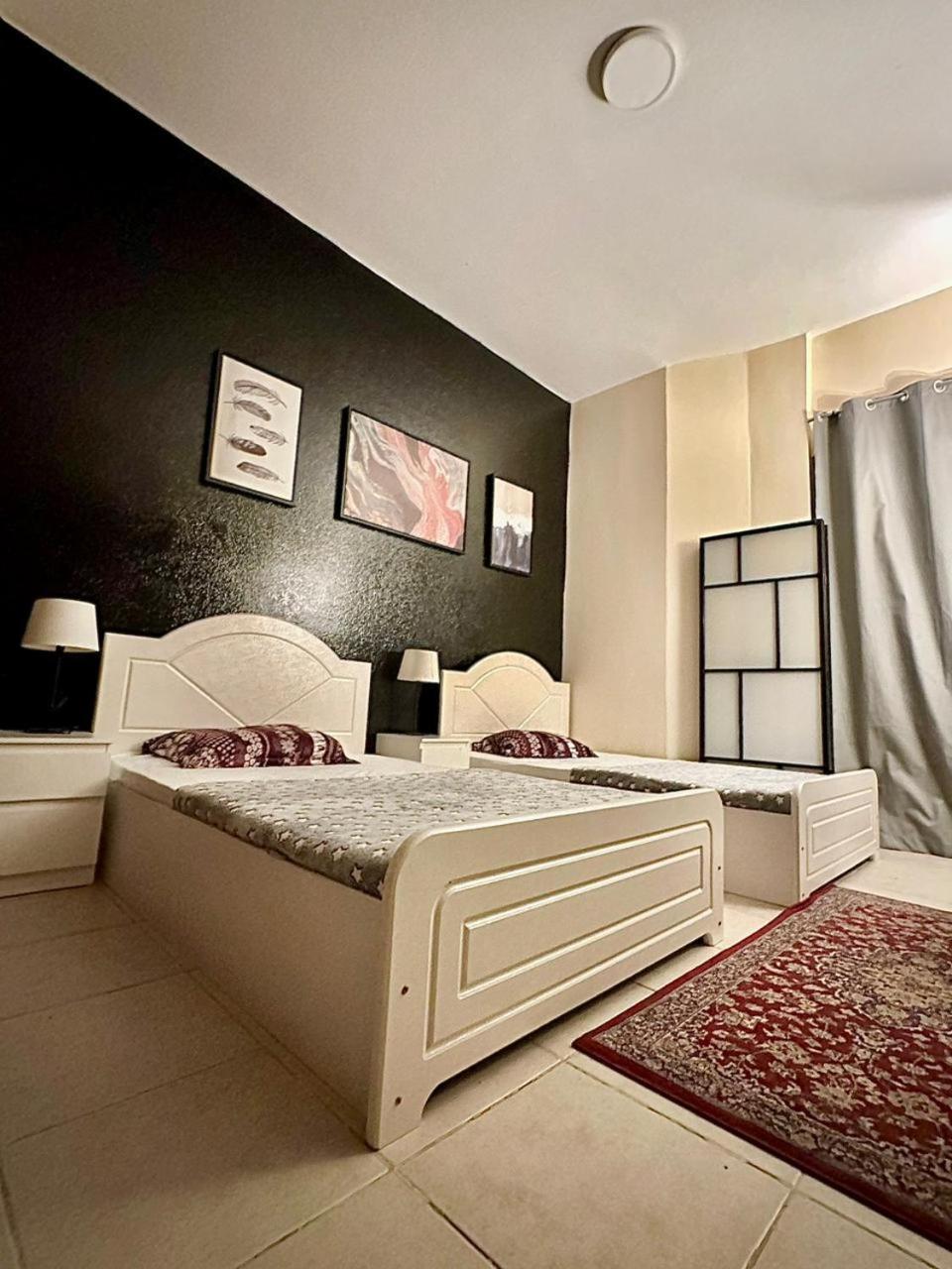 Dubai Backpackers Hostel Exterior photo